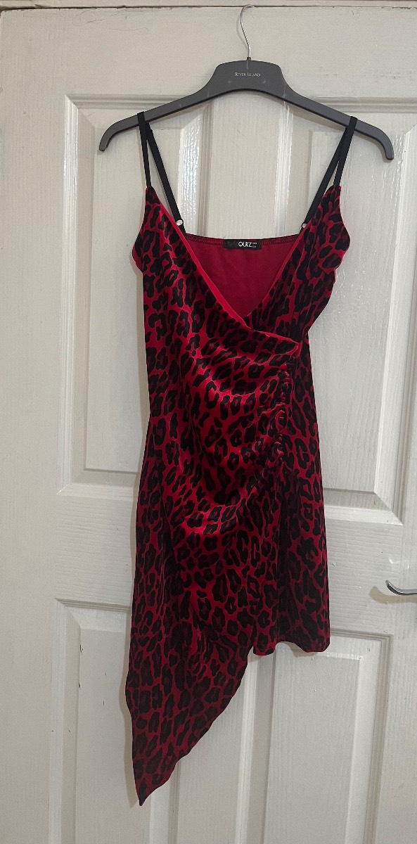 QUIZ Red Leopard Print Ruched Dress, size 8