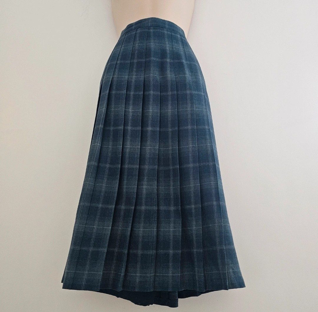 Vintage blue Pleated plaid wool midi skirt tartan dark academia preppy office 12