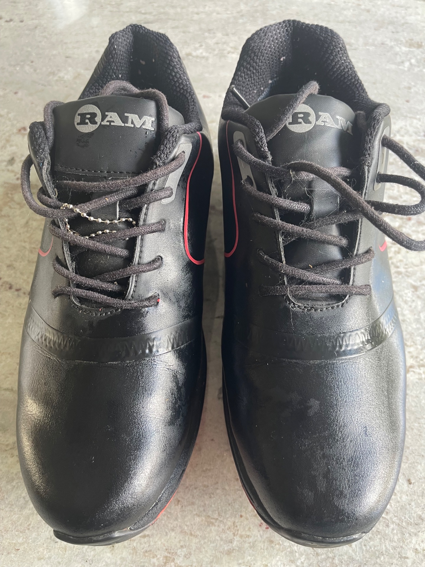 Ram Golf Player Mens Waterproof Golf Shoes Black Red Size UK 7 Spikeless