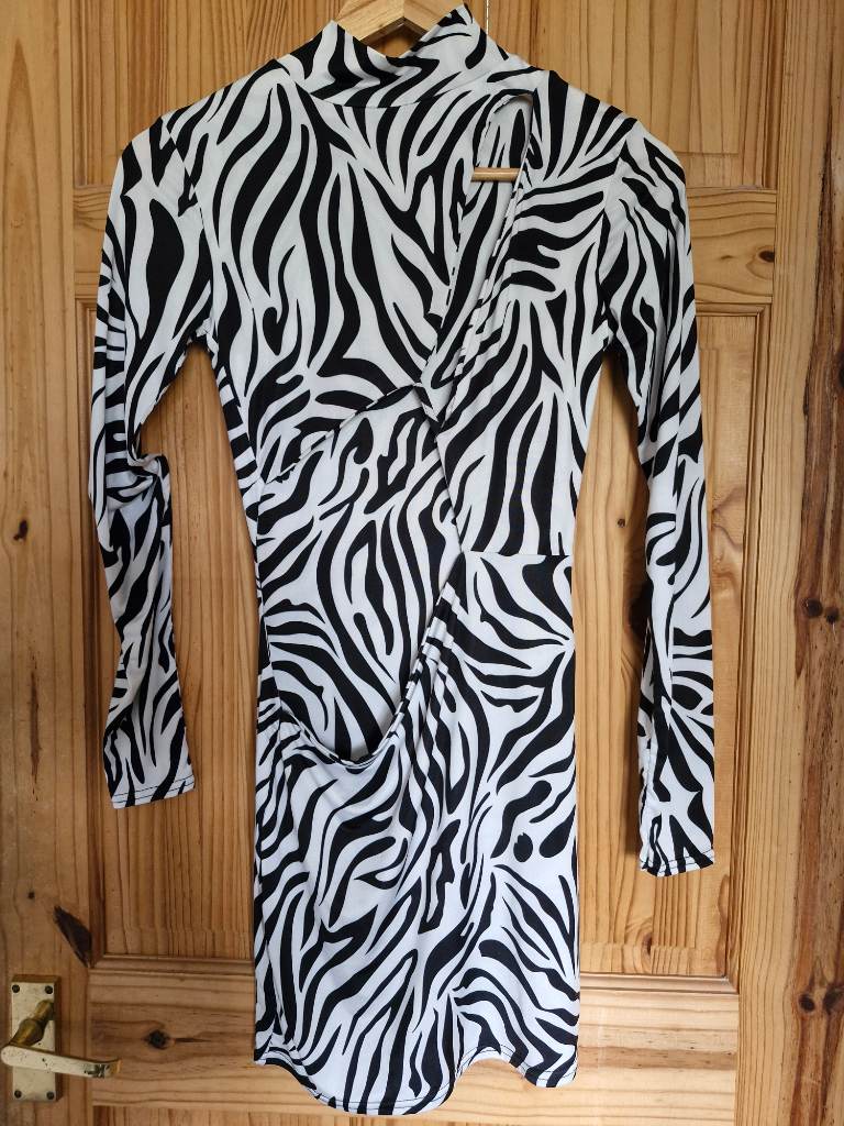 Ego Black & White Zebra Print Extreme Cut Out Mini Bodycon Dress Size 8 UK