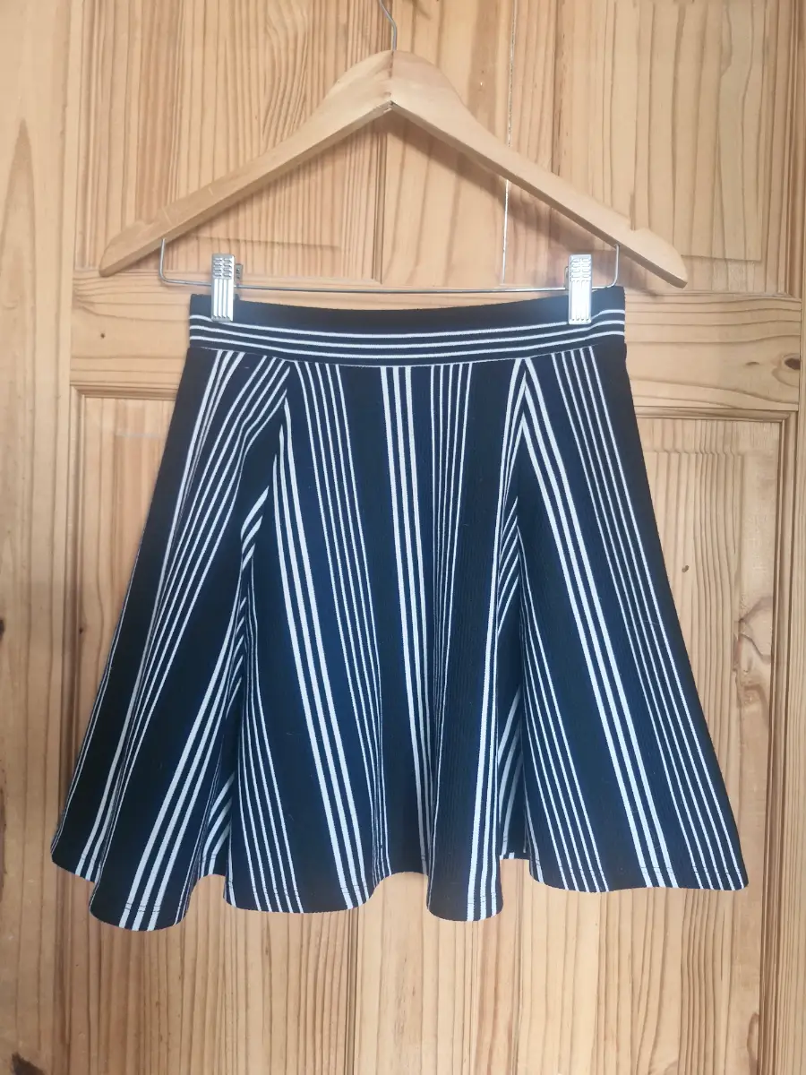 ​H&M Divided Striped Skater Skirt Black Blue White Size S Small Mini Skort