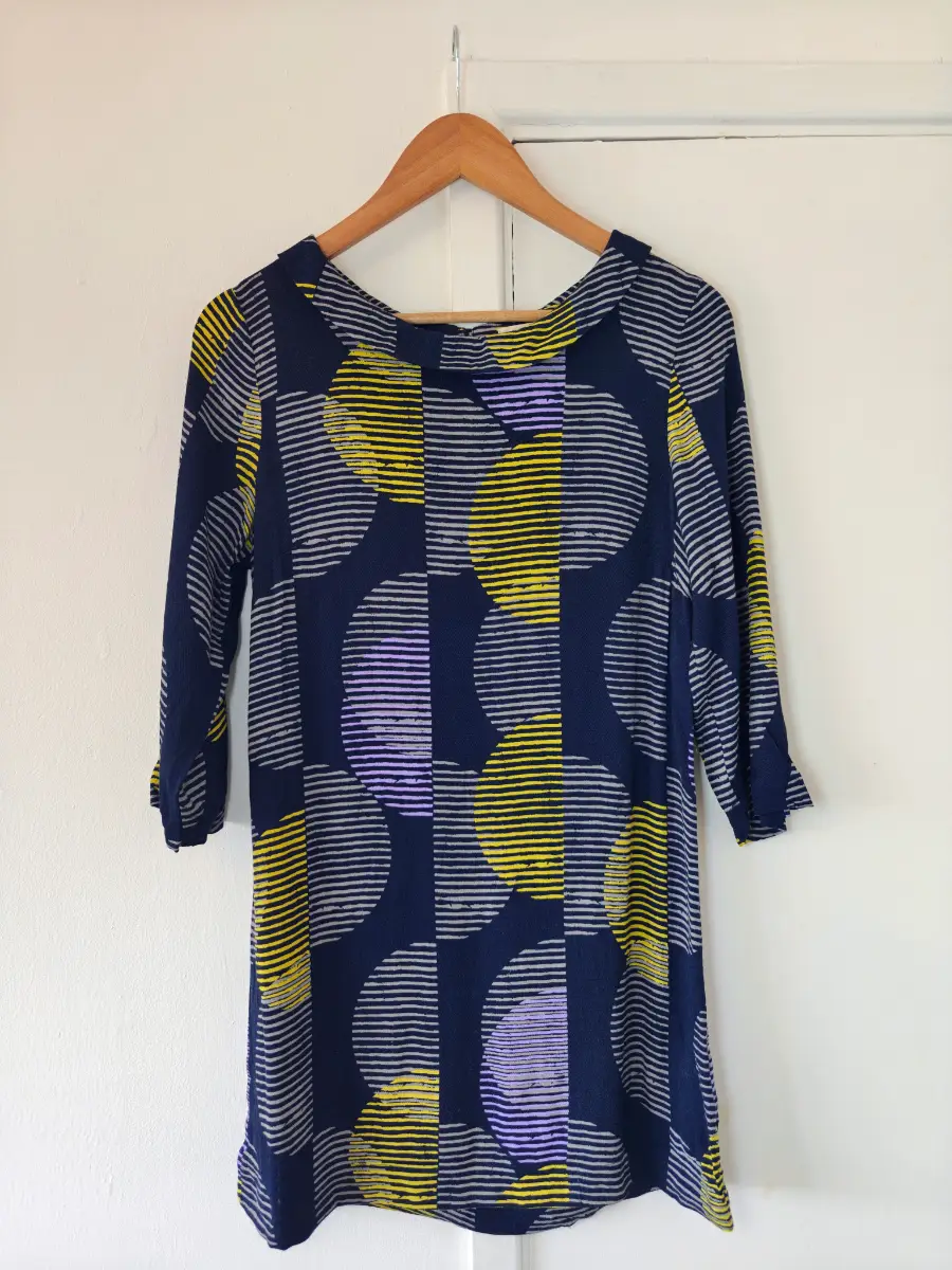 White Stuff, Navy Blue Mix, Geometric Abstract Print, Peter Pan Tunic Top, UK Size 10.