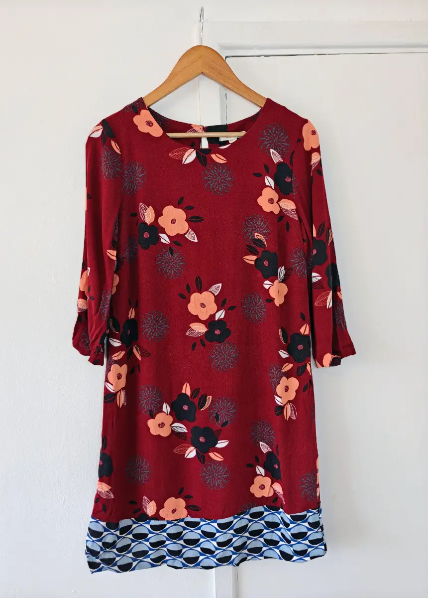 White Stuff, Burgundy Floral Print, Japanese Inspired, Lined Graphic Shift Dress, UK Size 10.