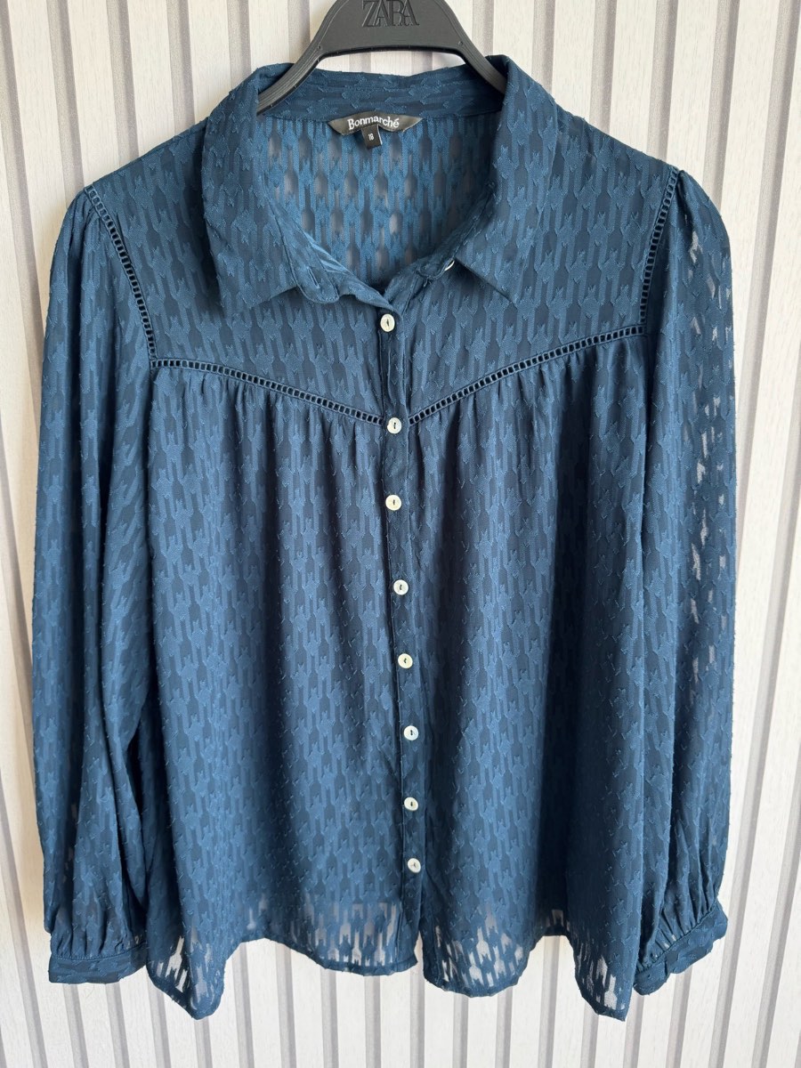Bonmarche teal blue light weight long sleeve blouse size 18