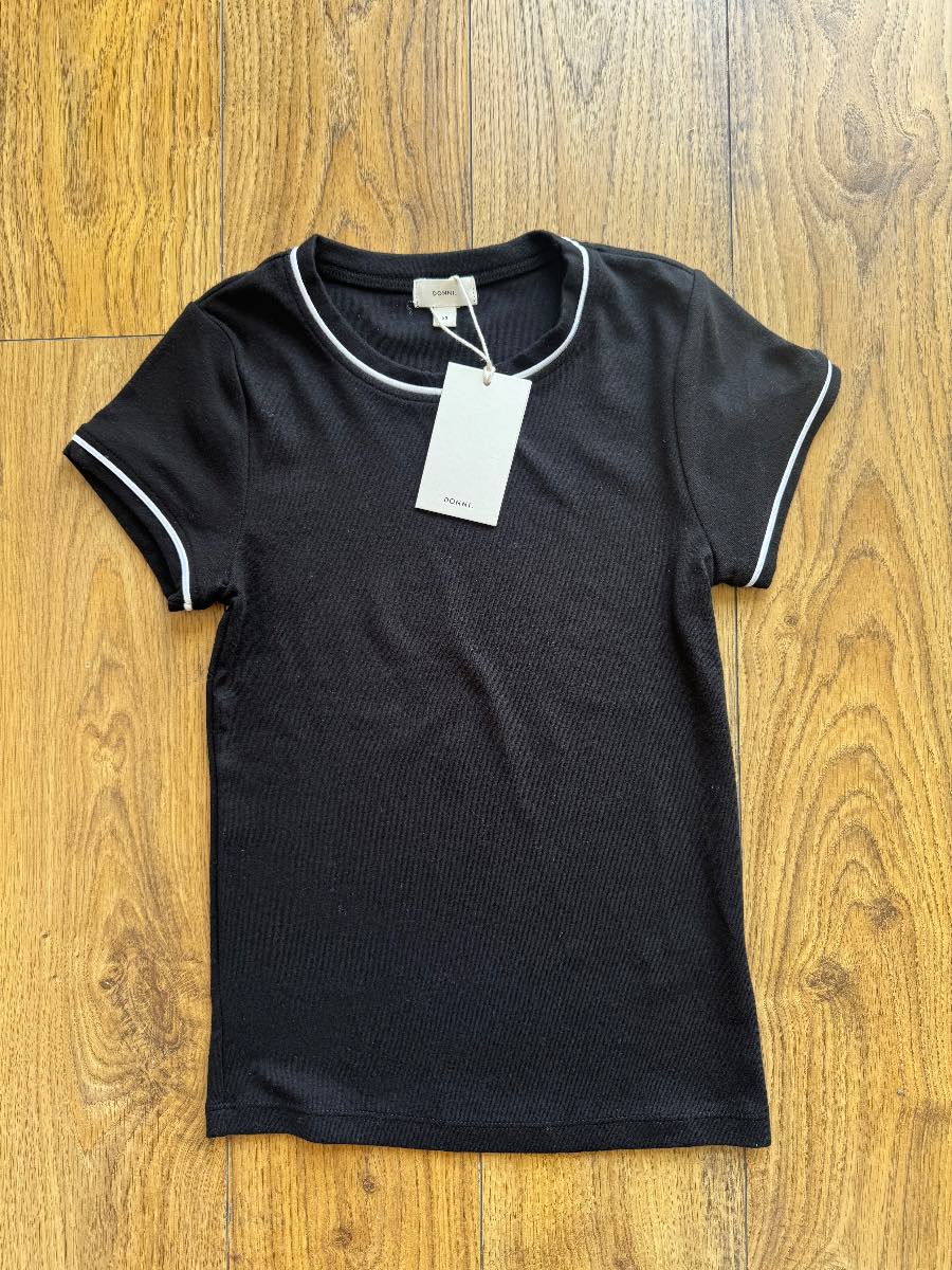 DONNI black contrast trim T-Shirt size XS new with tags