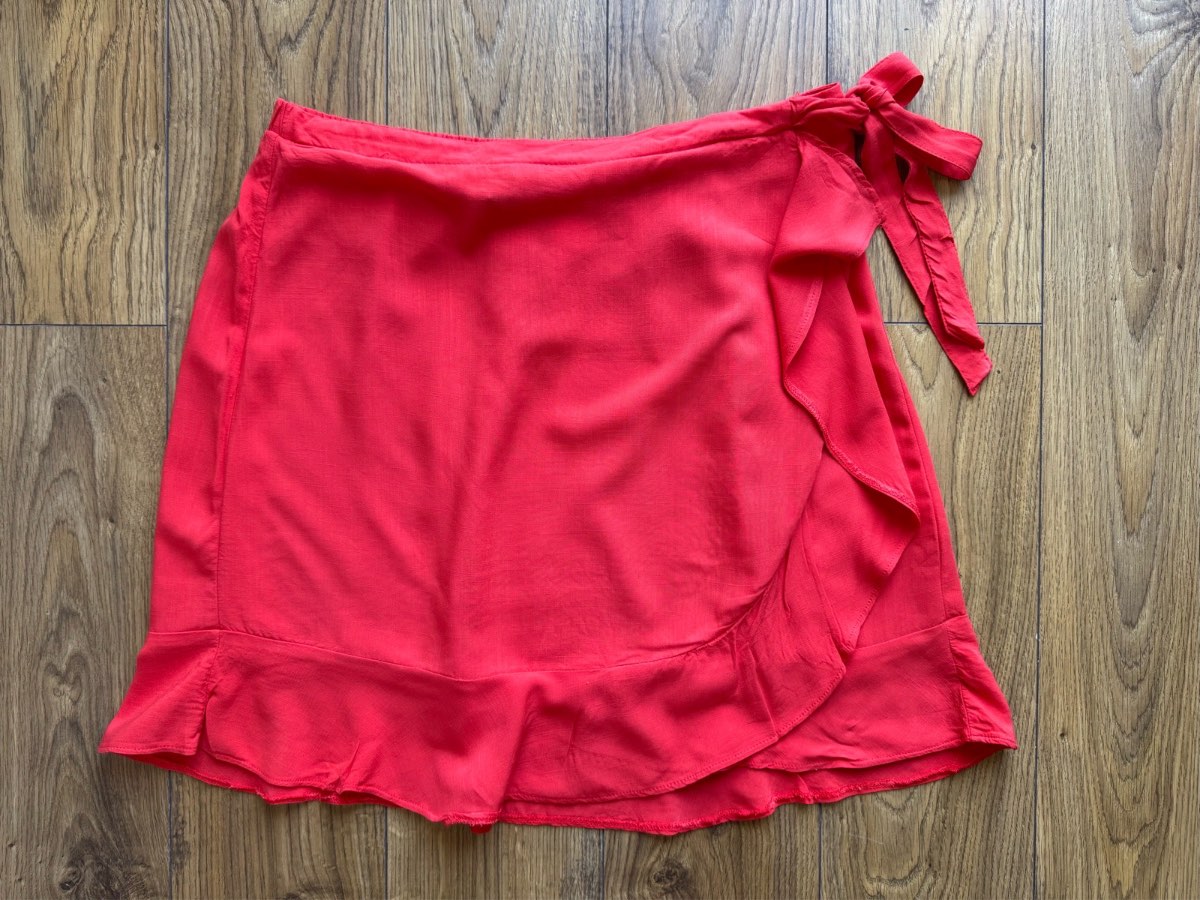 New look red wrap mini skirt size 14