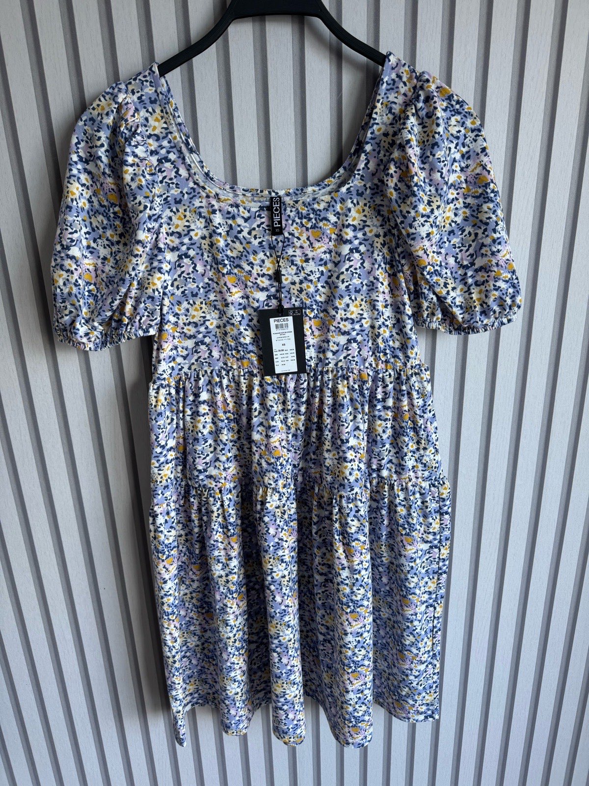 Pieces floral tiered short sleeve summer dress size XS new with tags