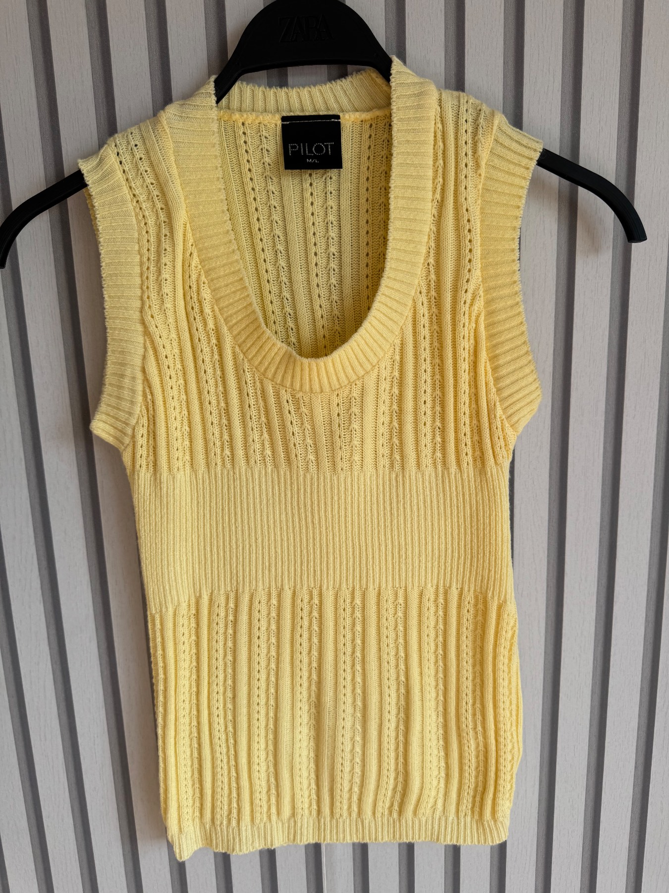 PILOT yellow Y2K thin knit sleeveless top size M-L