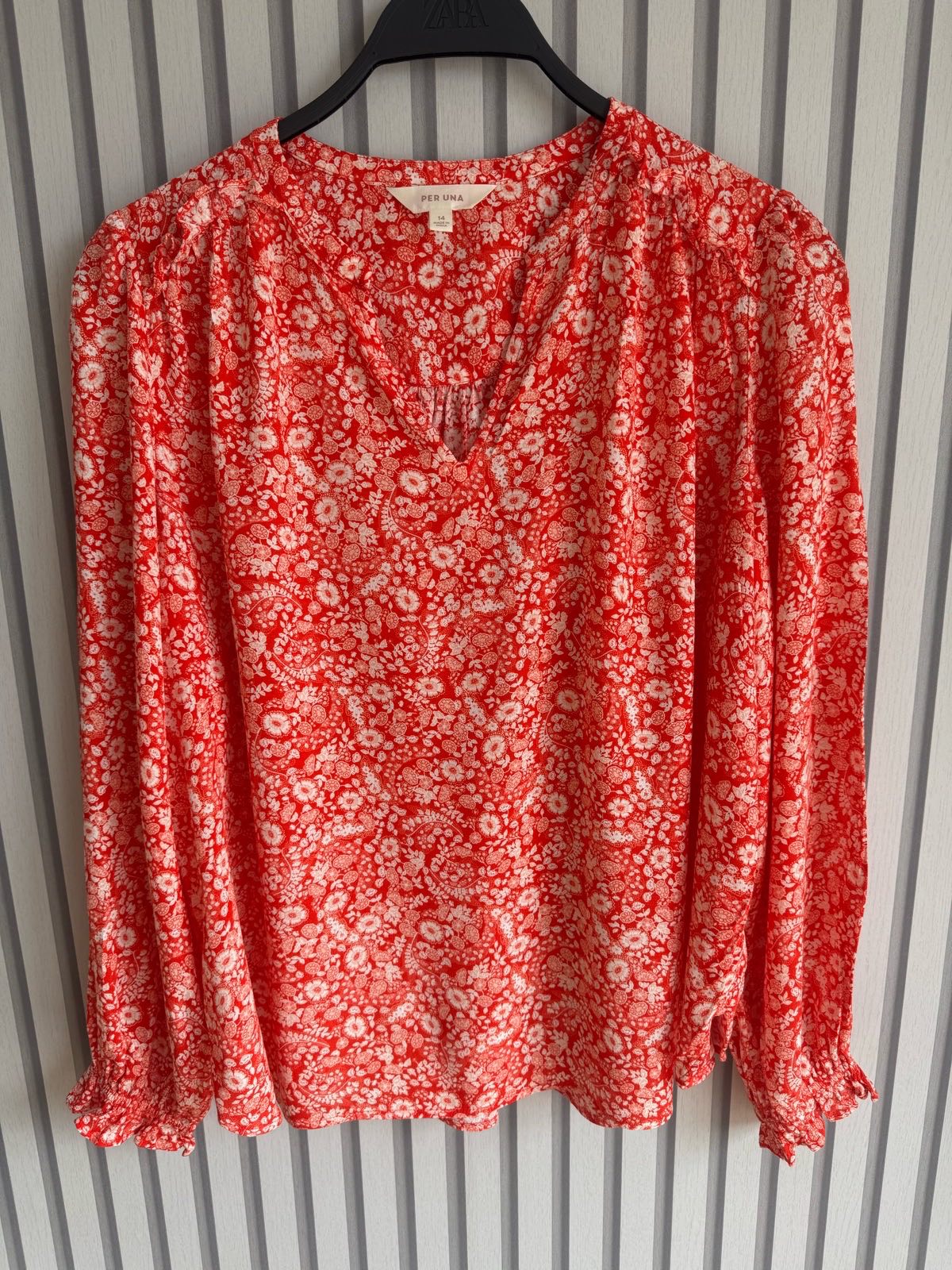 Per Una red & white floral long sleeve blouse size 14
