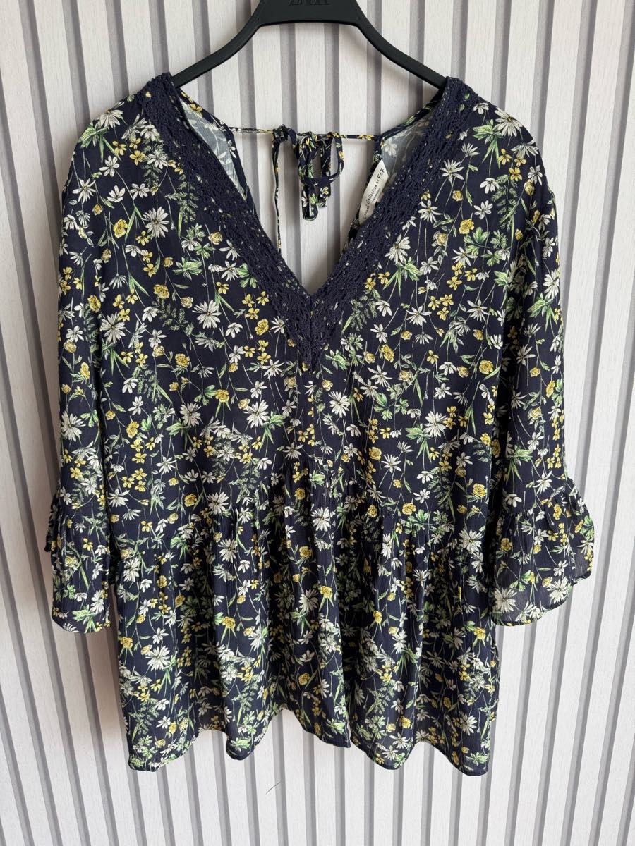F&F navy floral print blouse size 22