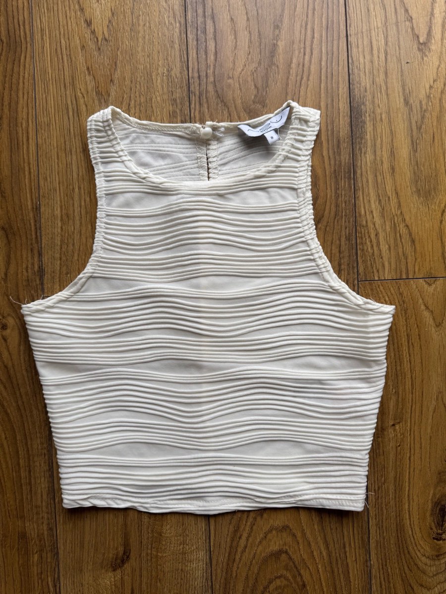 New look old label cream textured crop top size 8