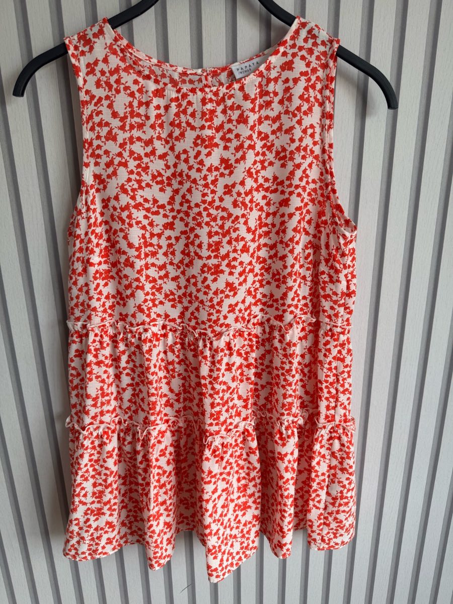 Papaya red & white sleeveless smock top size 10