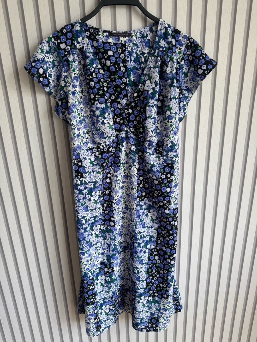 M&S blue & white floral summer dress with short sleeves size 14