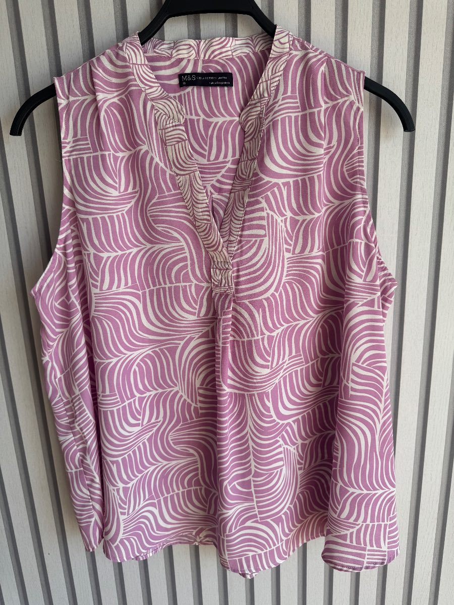M&S pink & white patterned sleeveless blouse size 18 petite