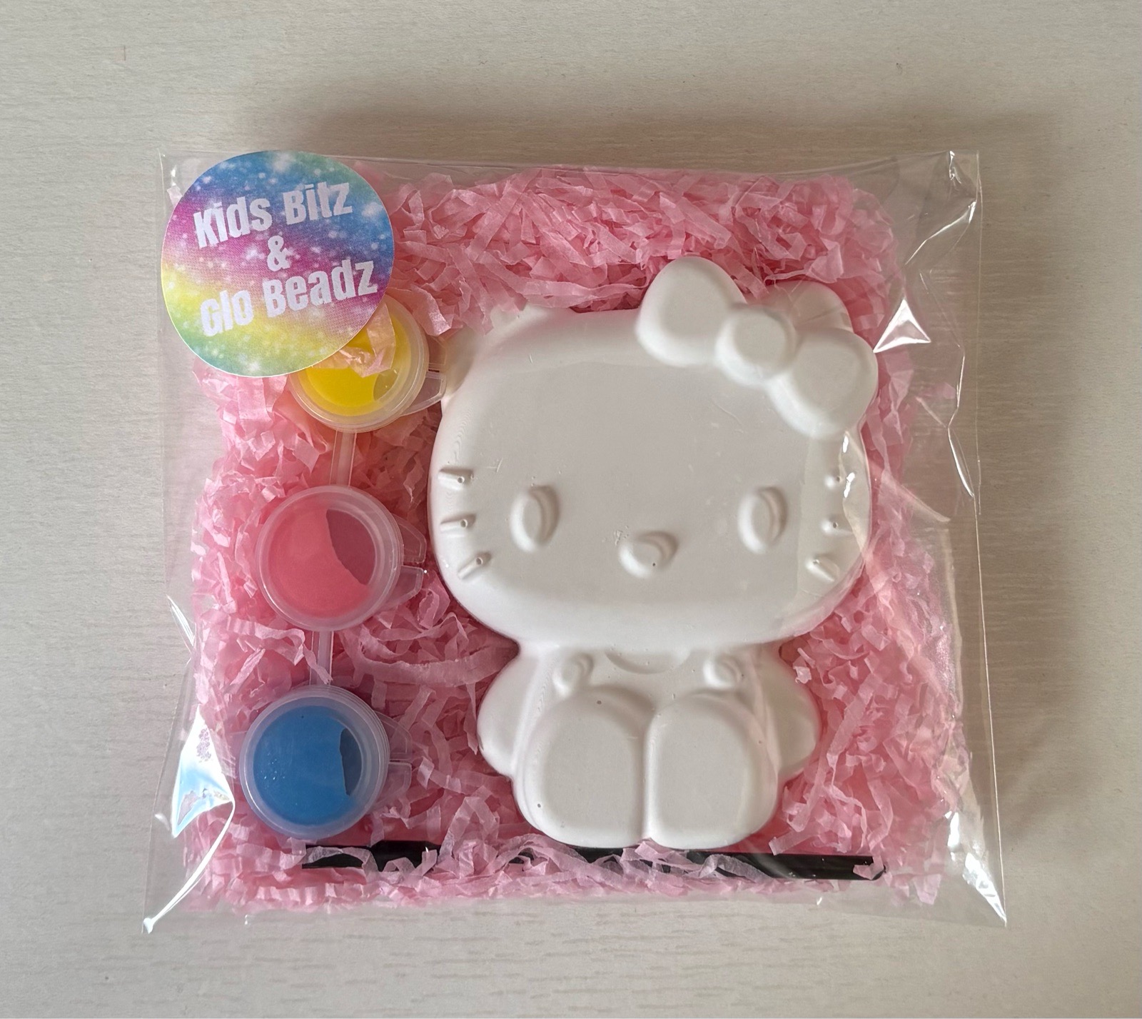 Hello kitty kids paint your own party bags READ DESCRIPTION