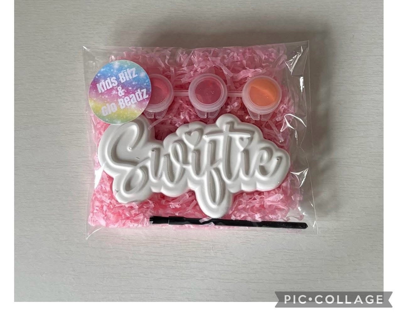 Kids party bags paint your own choose any colour shredded paper & 3 paints read description