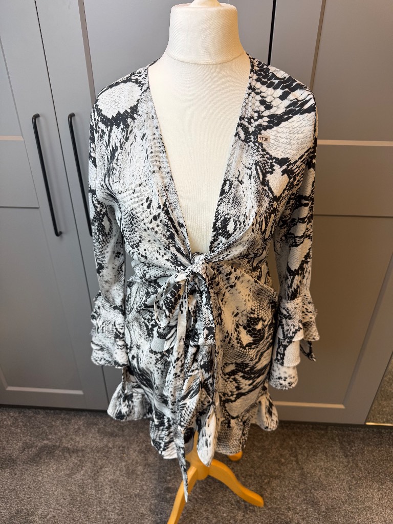 Jessica Wright Snake Print Ruffle Tie Jacket Kimono UK 10