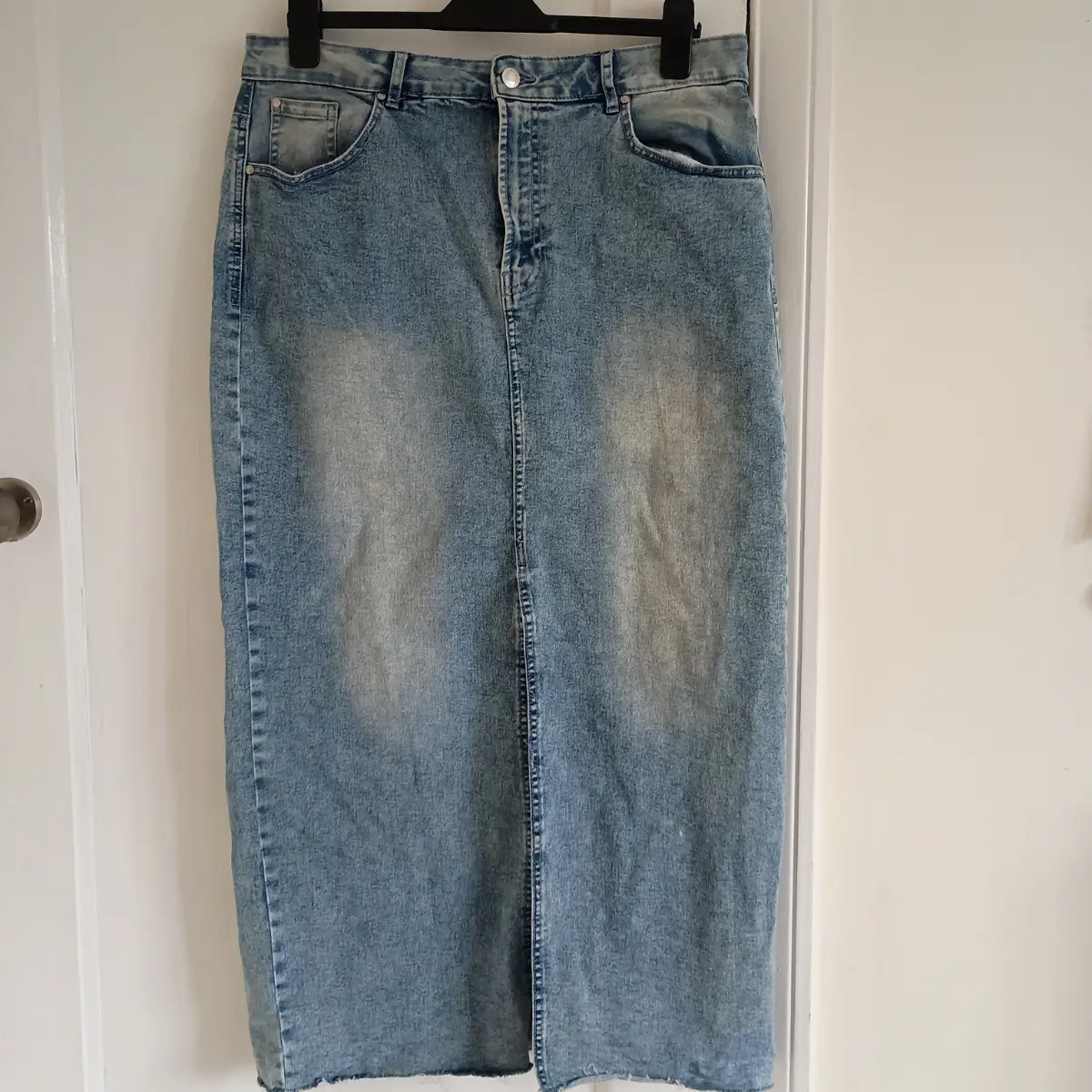 Mid-waist denim look maxi skirt acid wash size XL pockets