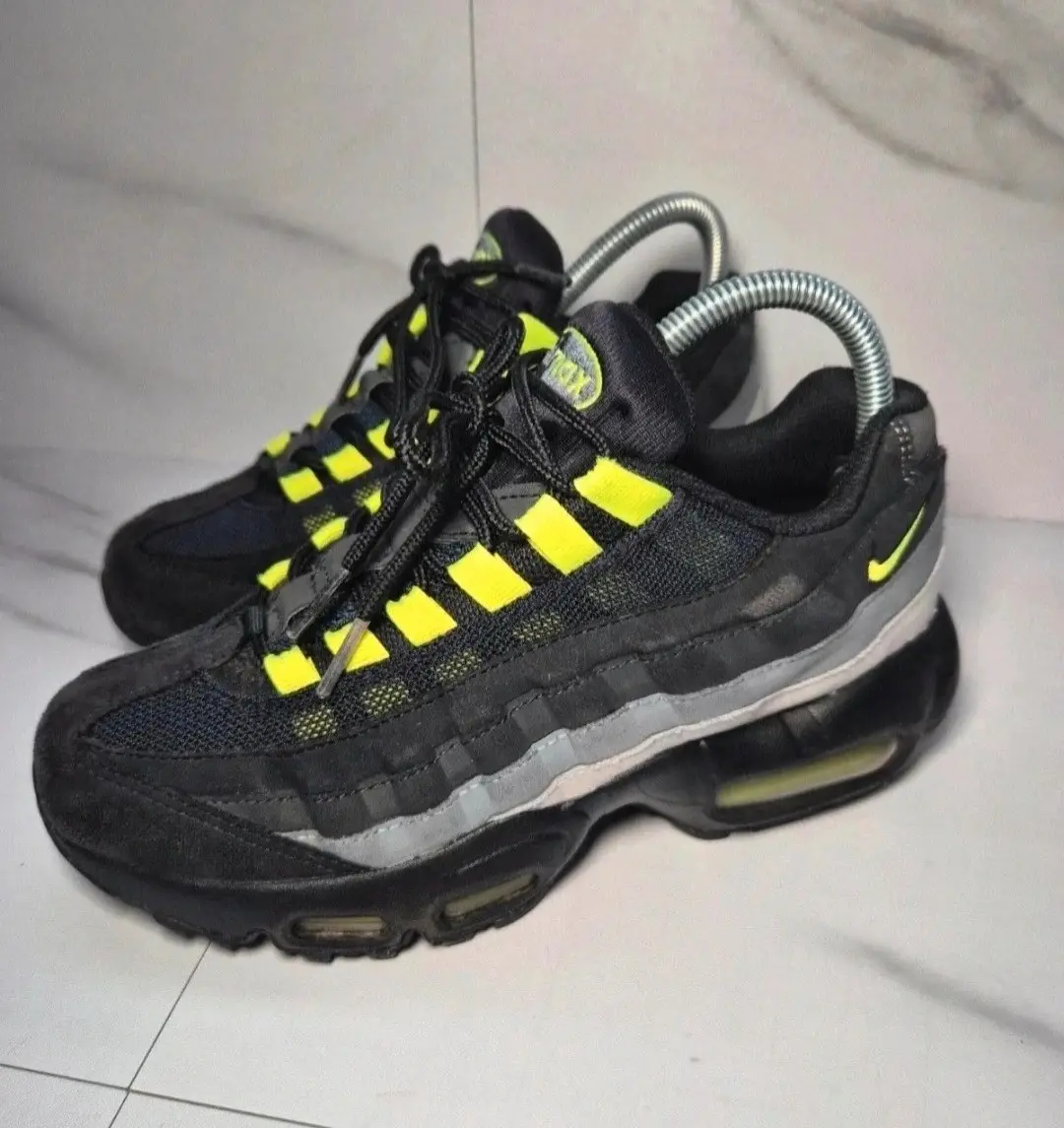Y2K Nike Air Max 95s Reverse Black Neon Big Bubble Trainers Womens Size 4.5