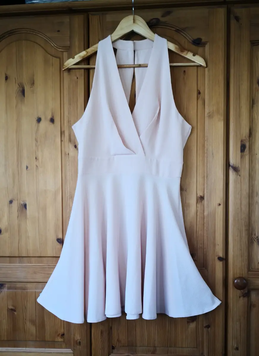 Wedding Guest Dress Halter Neck Plunge Mini Dress Size 8 to 10 small Pale Pink
