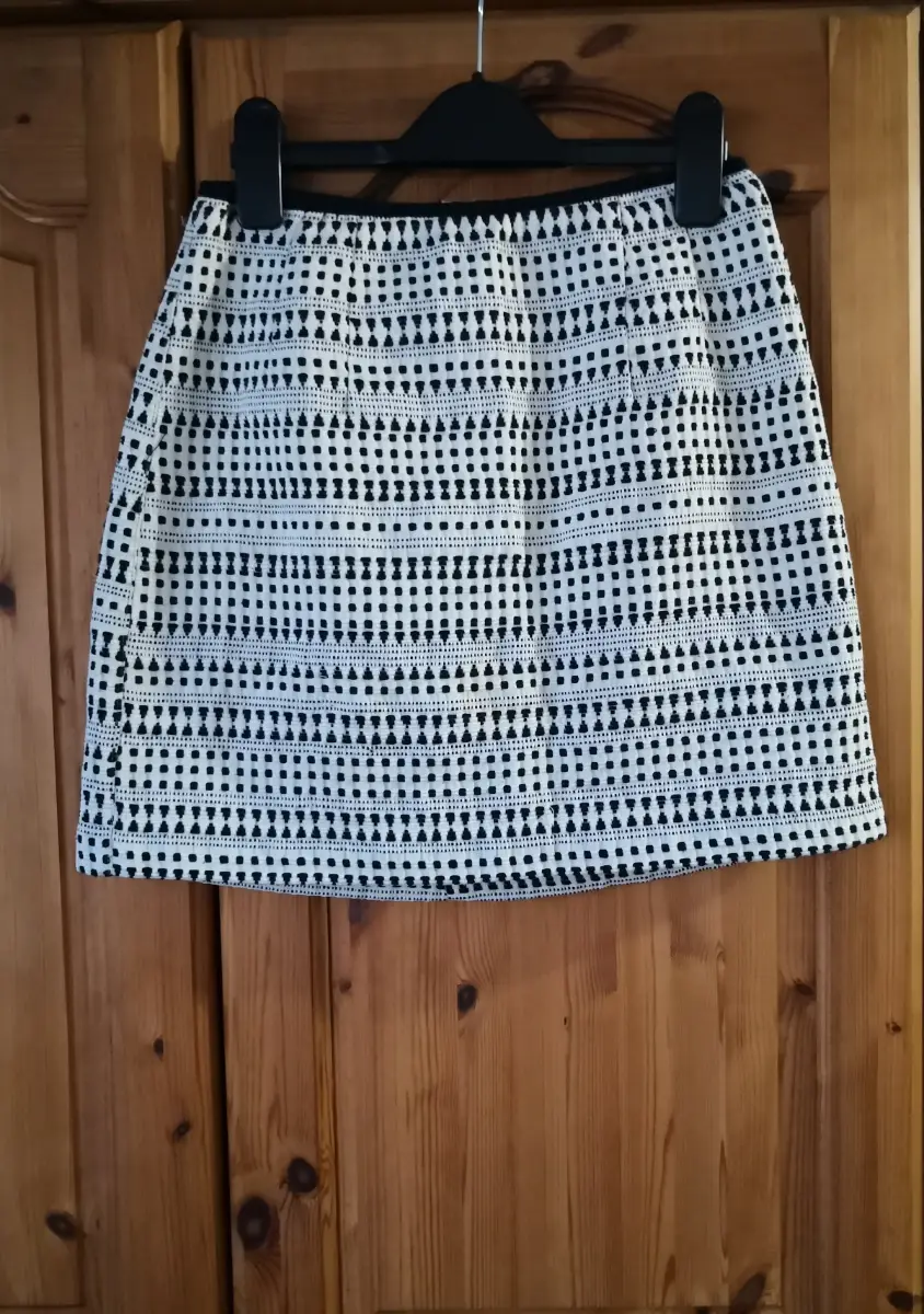 Oasis Black White Geometric Textured Mini Skirt UK 8