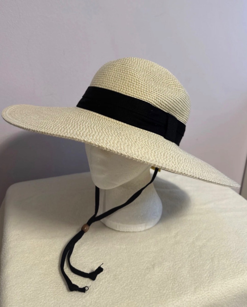 Solar Escape UV Grasslands Sun hat cap. One size