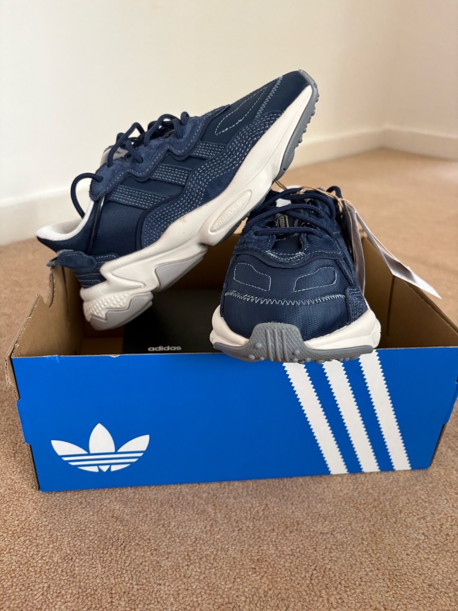 Adidas ozweego 3.5uk NEW with tags trainers. Unisex