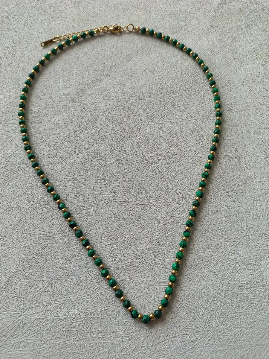 18k Gold Plated stainless steel Natural Stone Malachite Beaded Necklace.