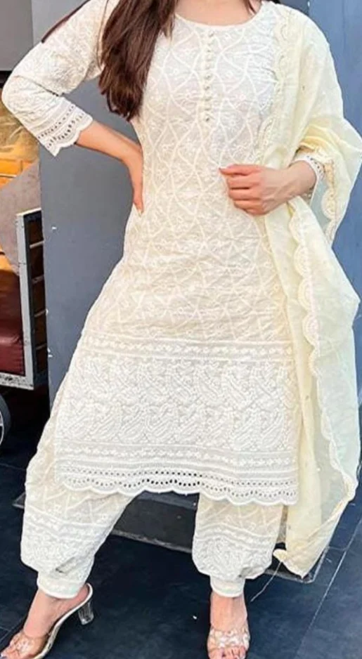 Ladies 3pcs suit ivory color small