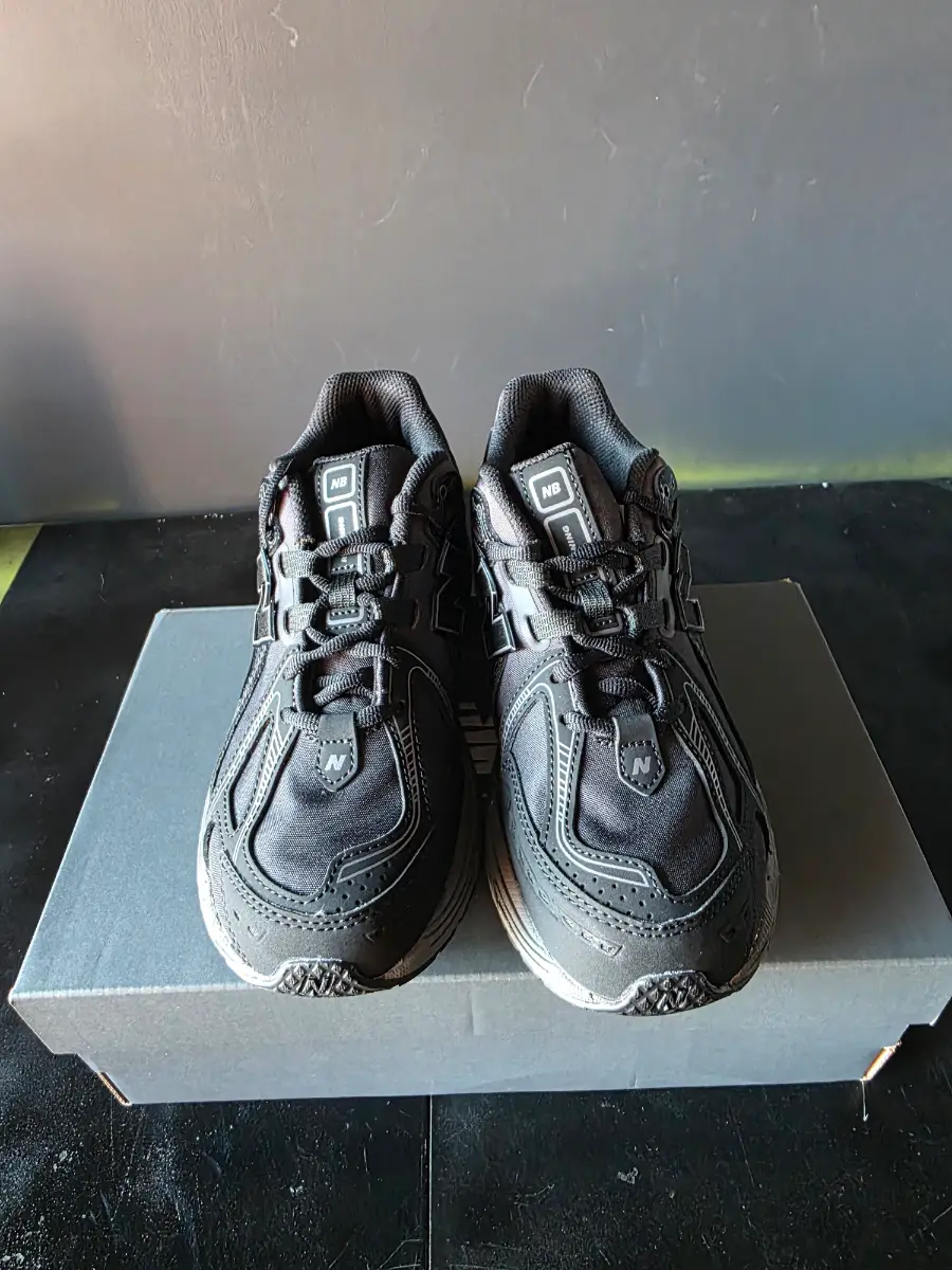 New balance 1906