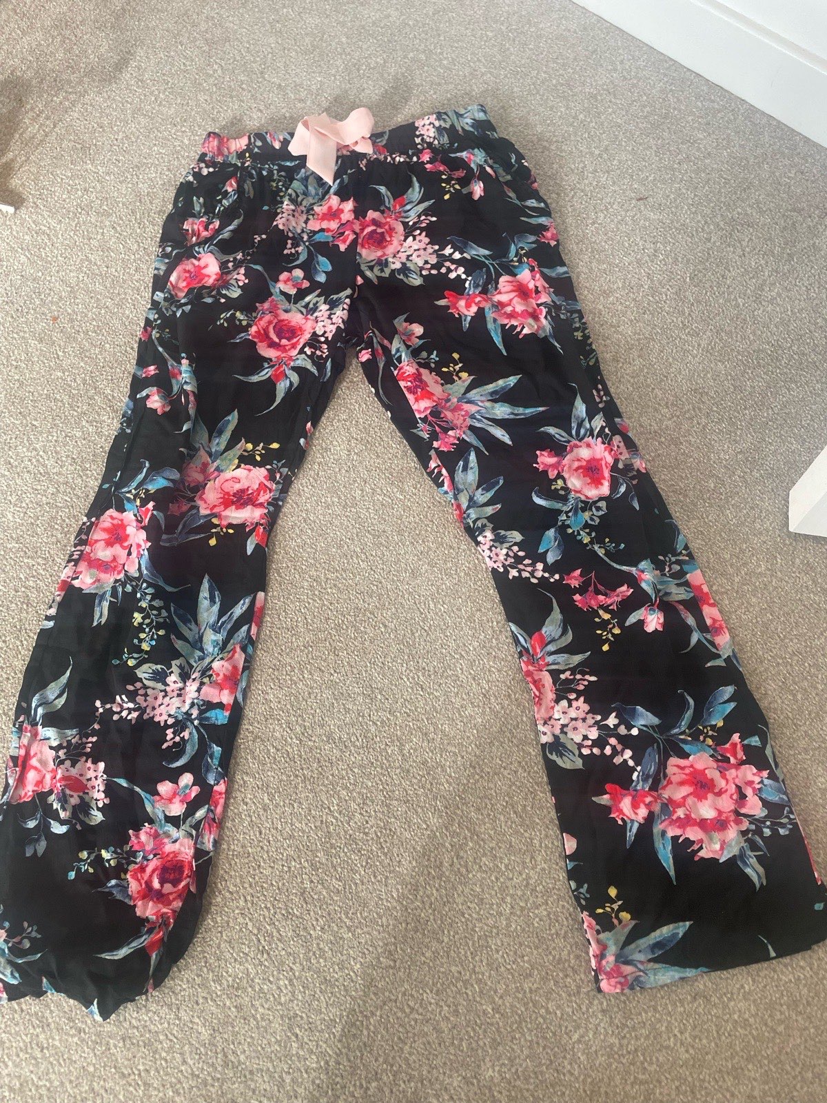 Floral trousers pink black size 10 beach