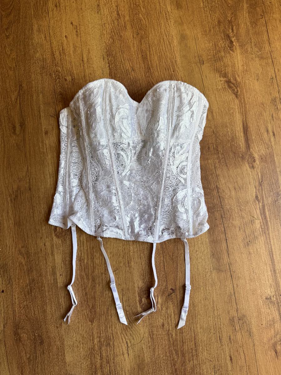 Vintage Frederick's of Hollywood White Lace Corset Top – Tag XL (Fits UK 12-14)