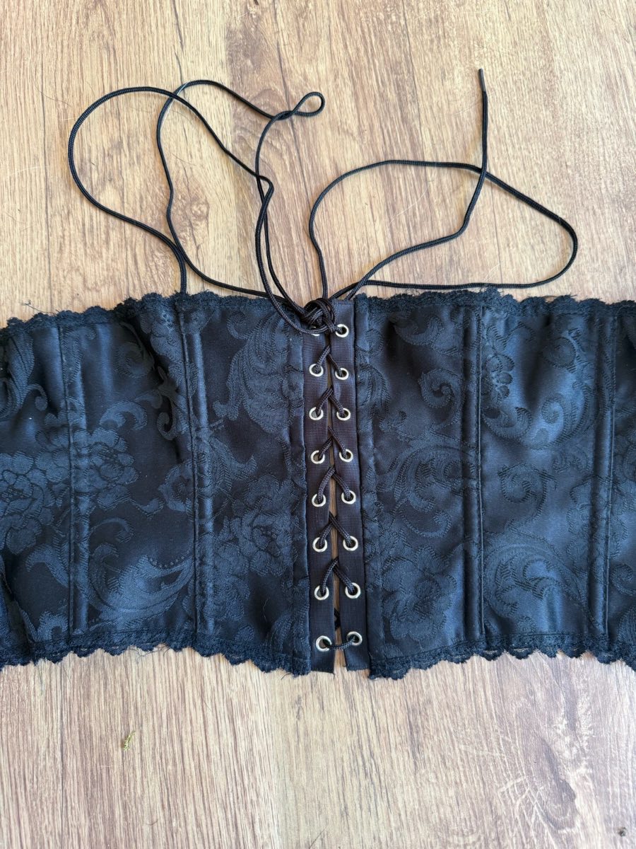 Vintage 90s Frederick’s of Hollywood Black Floral Corset Belt | Y2K Whimsigoth Waist Cincher