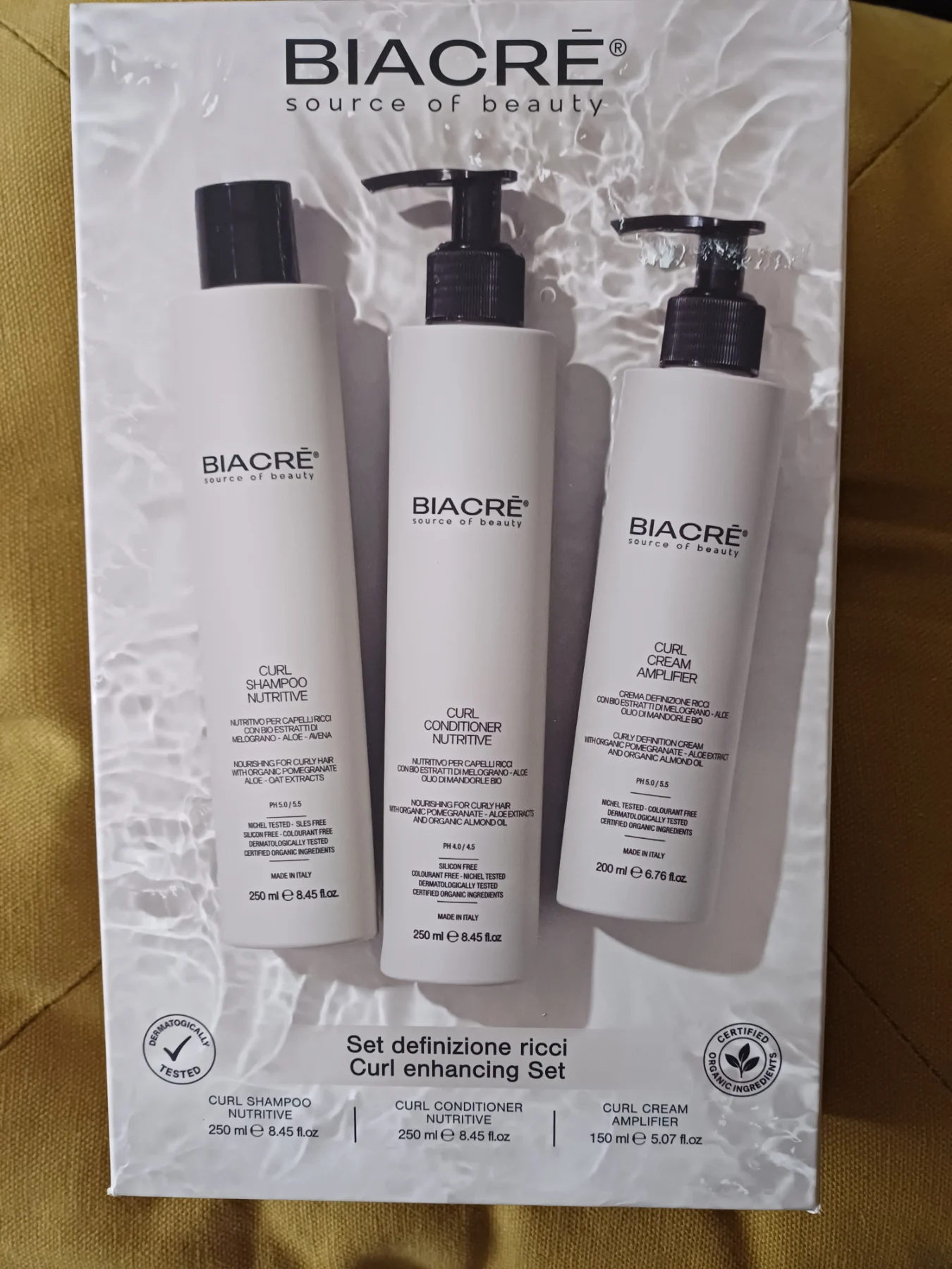 Biacré Curl defining set (includes shampoo, conditioner and curl amplifier)