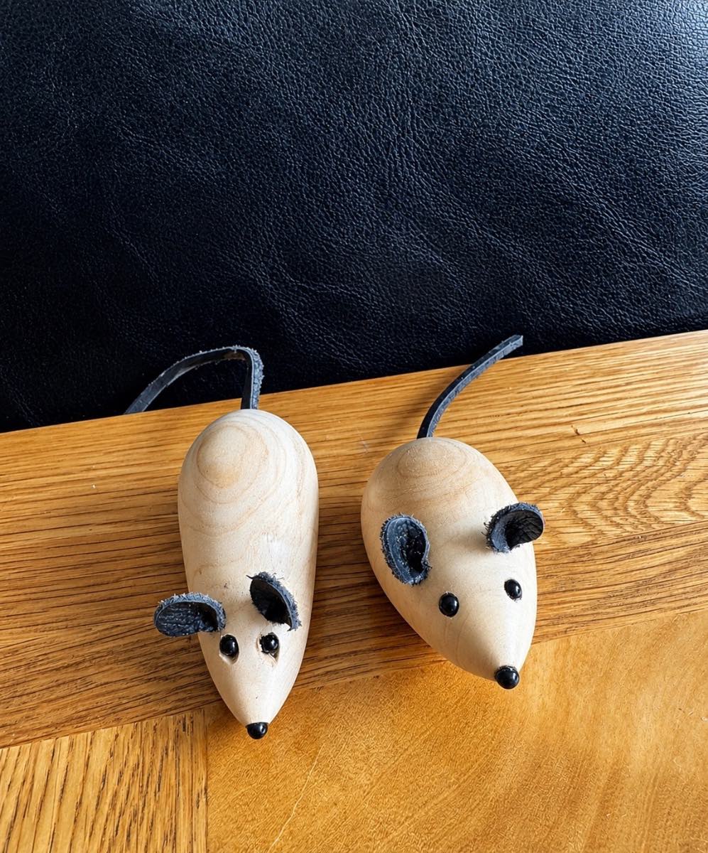 Handmade wooden maple wood mouse ornament