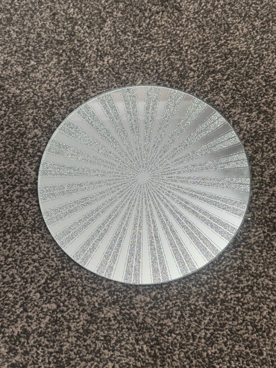 Silver glitter round decorative plate