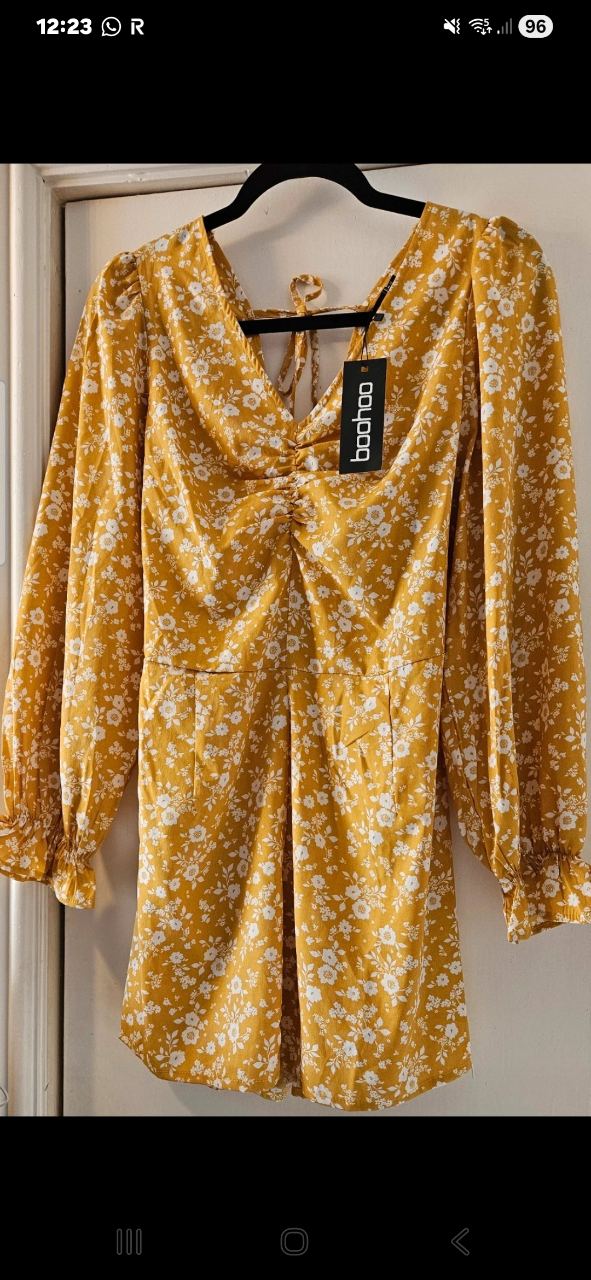 BNWT Boohoo size 12 playsuit in yellow & white