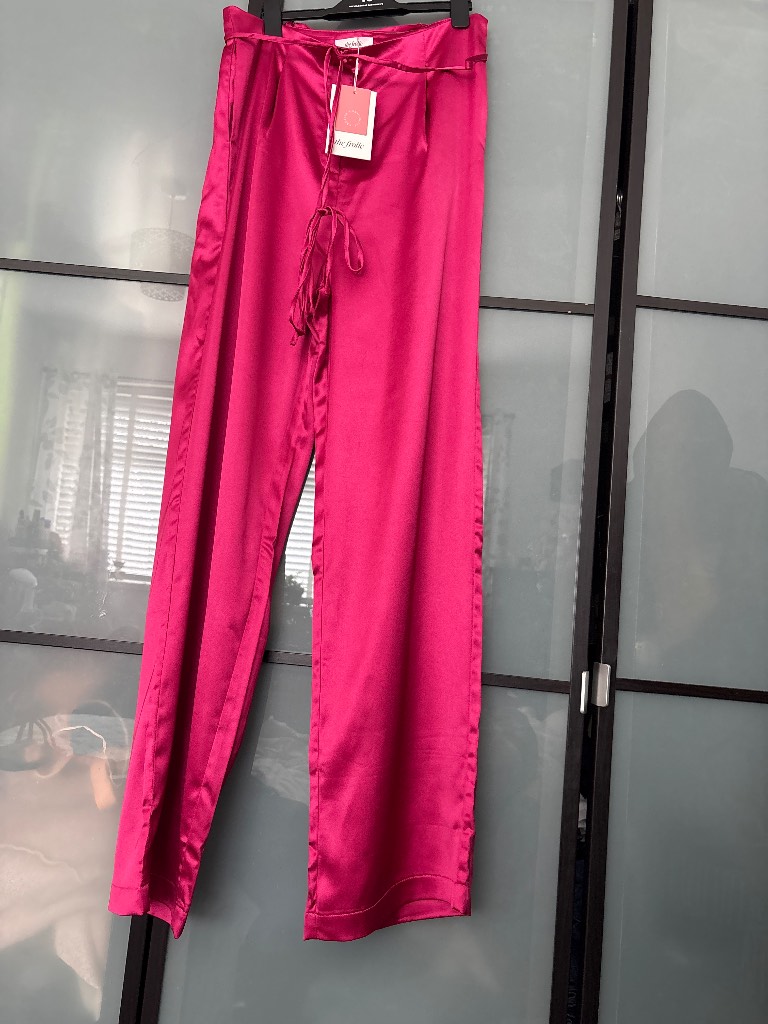 Wide leg trousers