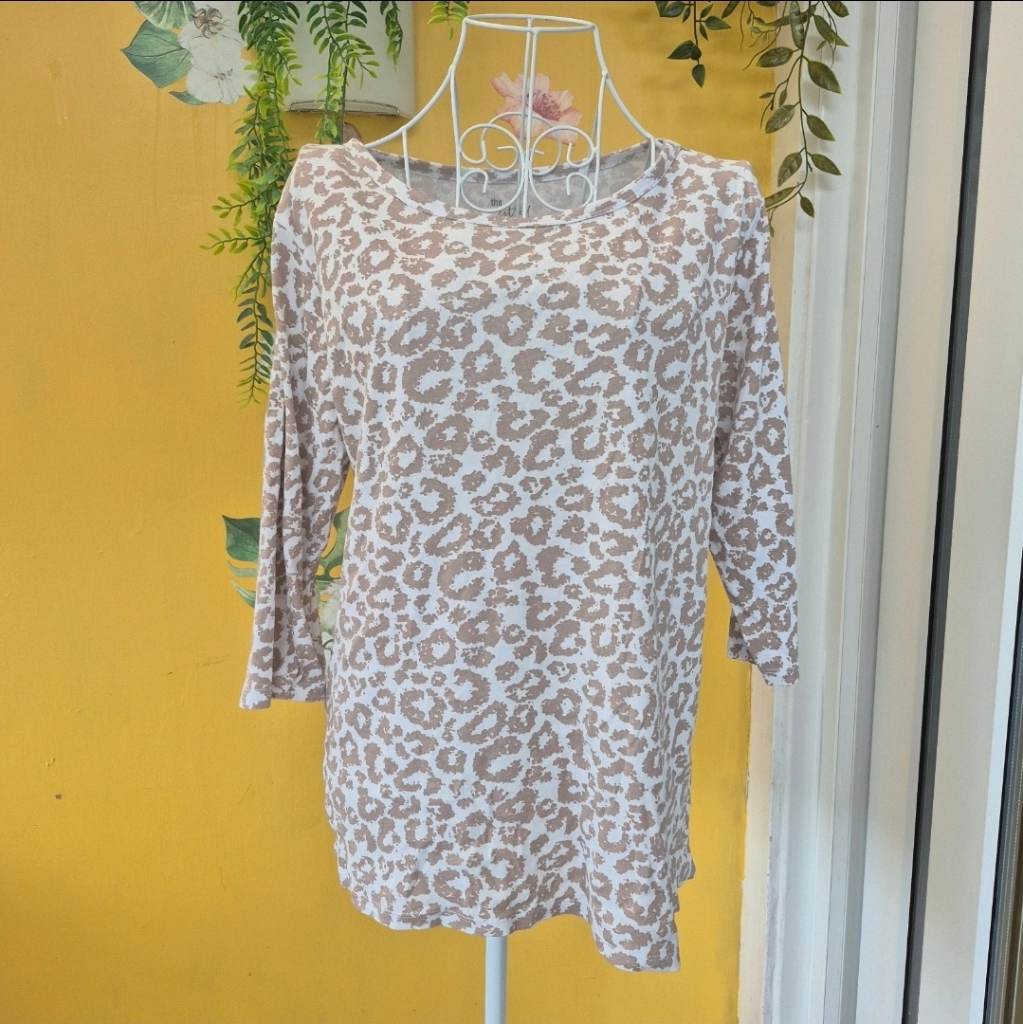 Animal Print Fitted Tee Top Size 18