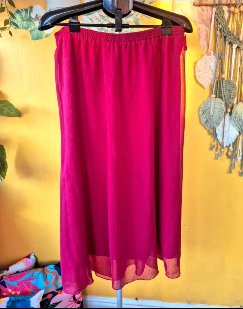 Bonmarché Magenta Pink Crinkle Chiffon Midi Skirt  Size 16