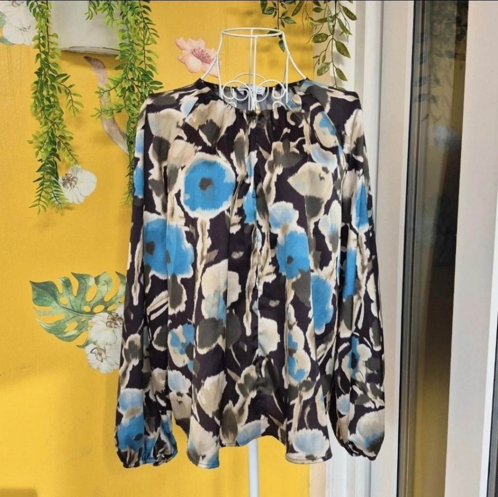 Gallery Floral Long Sleeve Round Neck Button Blouse Top Black Blue Cream 14