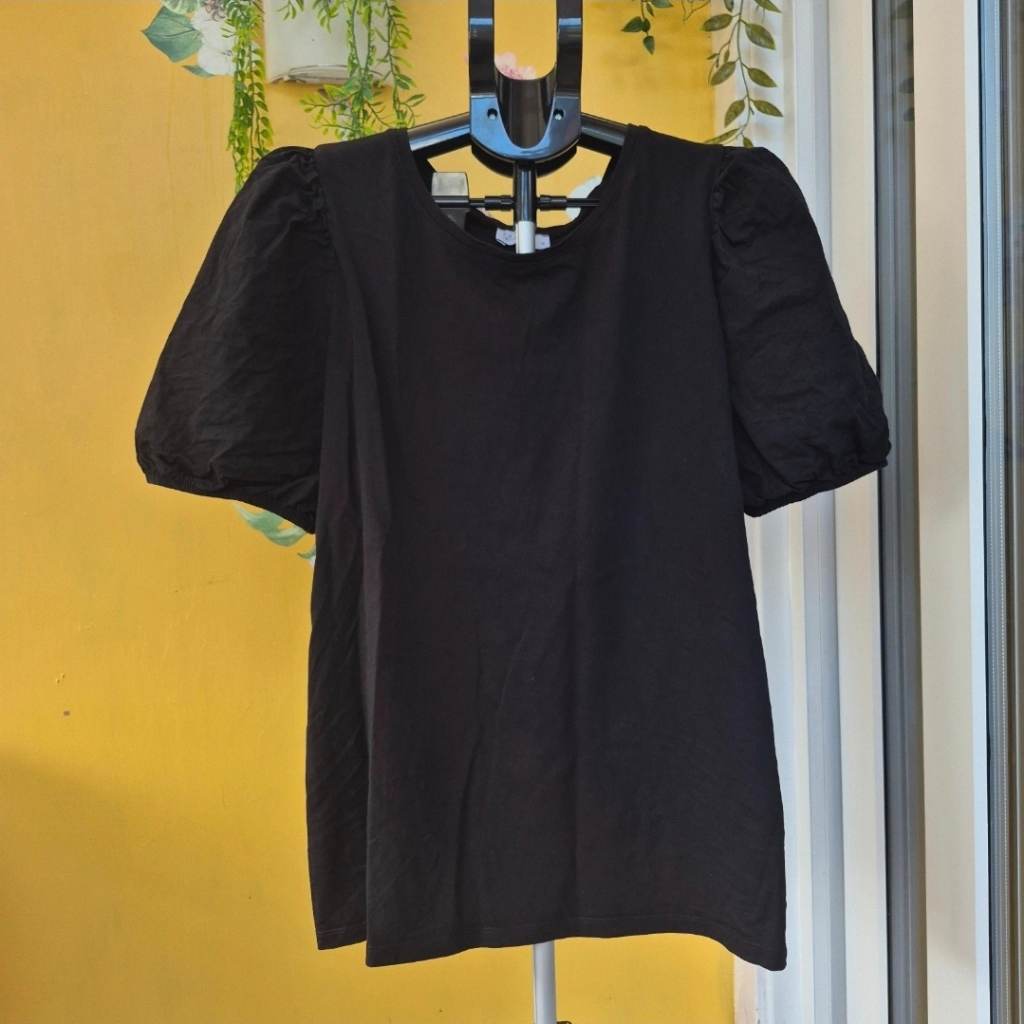 Black Cotton Puff Sleeve Top Size 18
