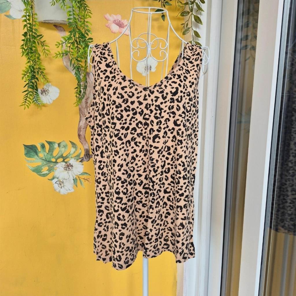 Leopard Print VNeck Vest Top Size UK 18