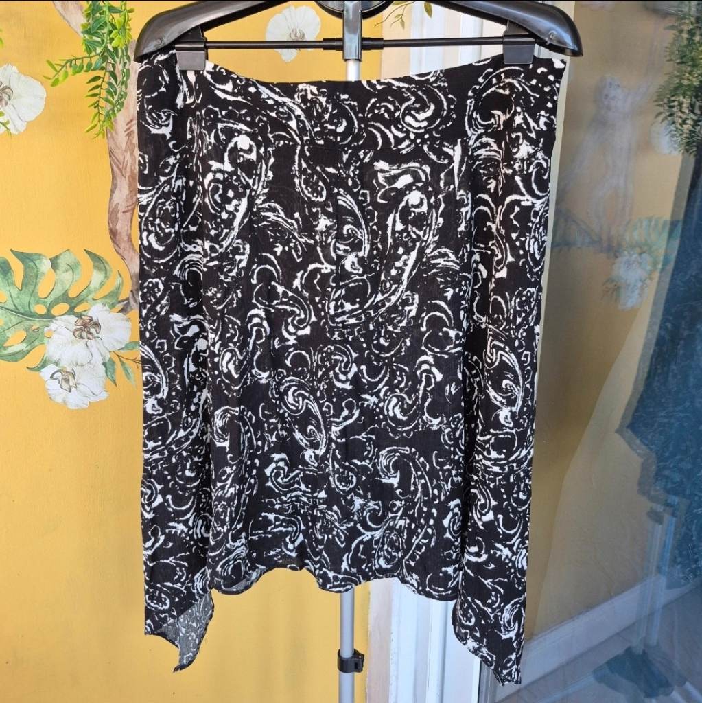 Black White Paisley Handkerchief Hem Skirt Size 18