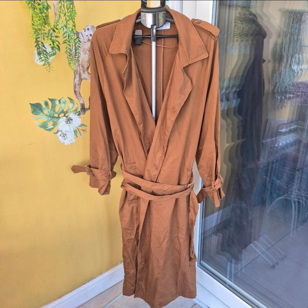 Lightweight Trench Coat Size uk26 linen blend