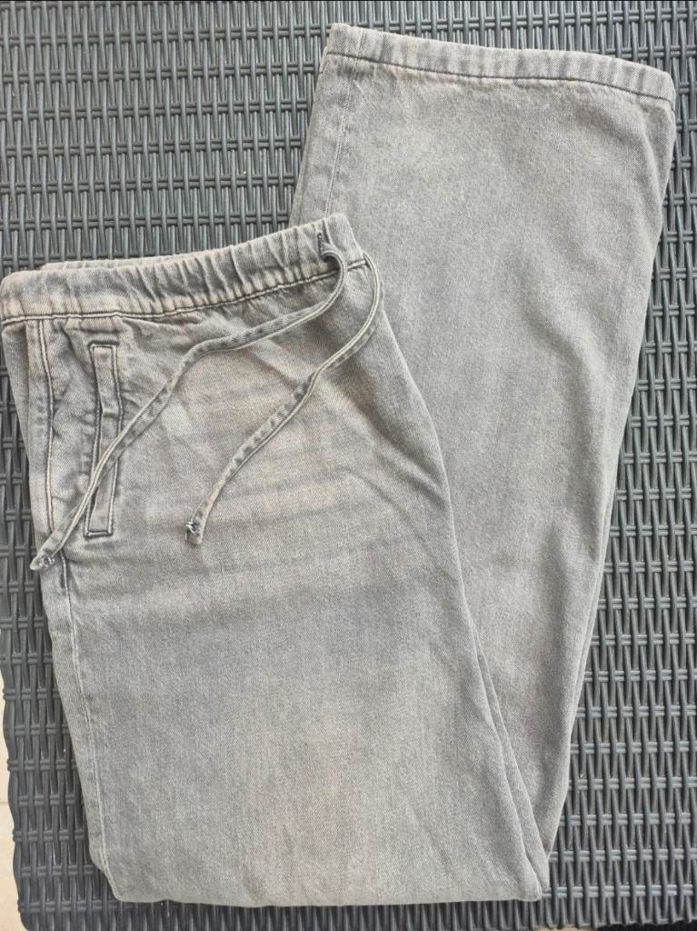 Grey Acid Wash jeans 18 long