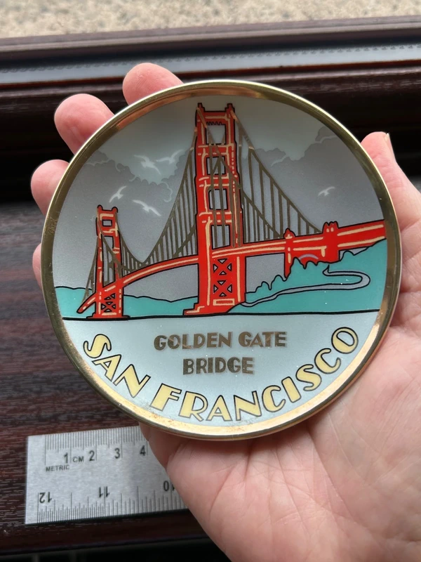 Golden Gate Bridge San Fran pin dish/ashtray/Coaster 10cm ex cond SNCO Japan