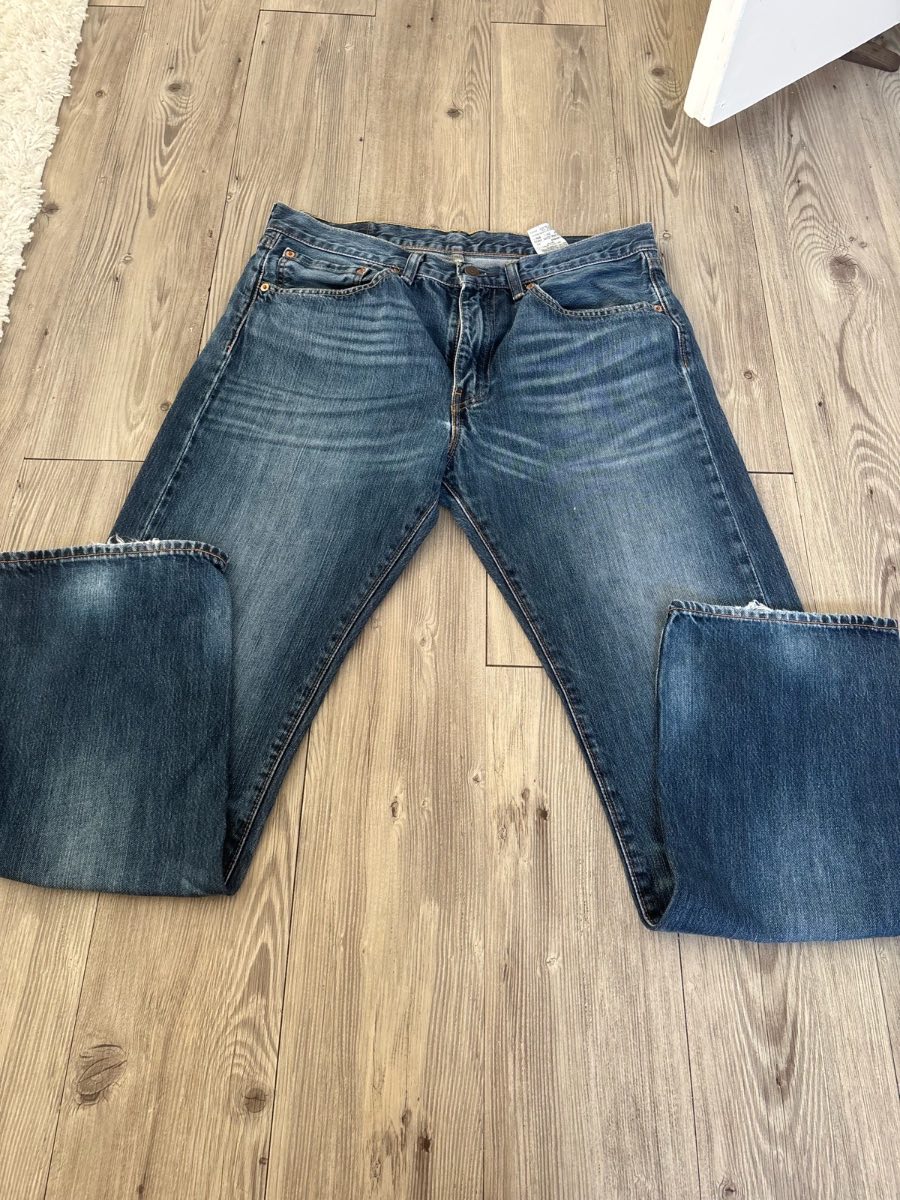 Vintage men’s Levi jeans straight leg