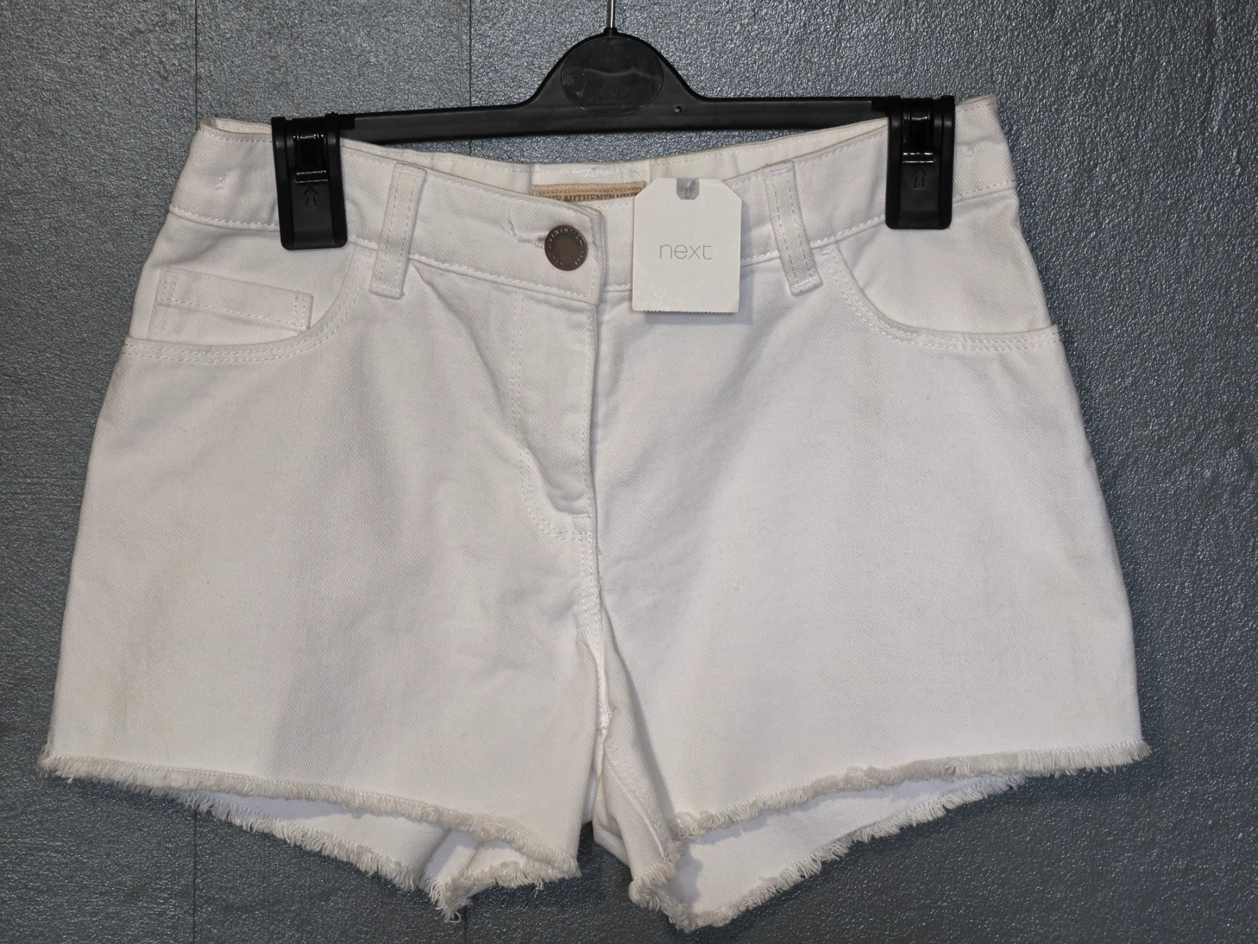 BNWT Next Girls White Denim Shorts – Age 13 Years (158cm