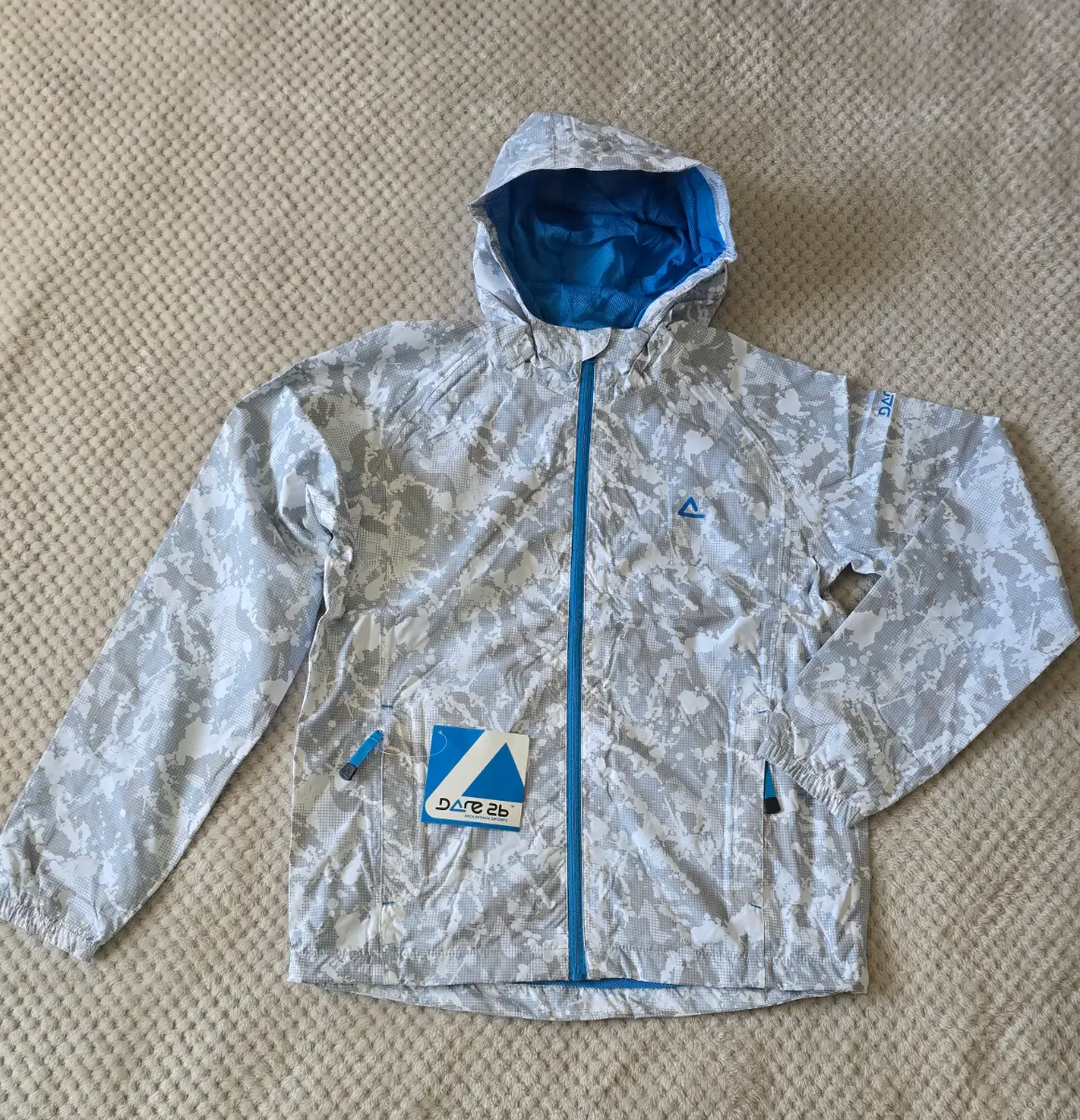 Dare2B Junior Lightweight Jacket Kids Struckout Jk White Camo